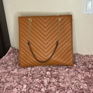 Medium and big pocketbooks